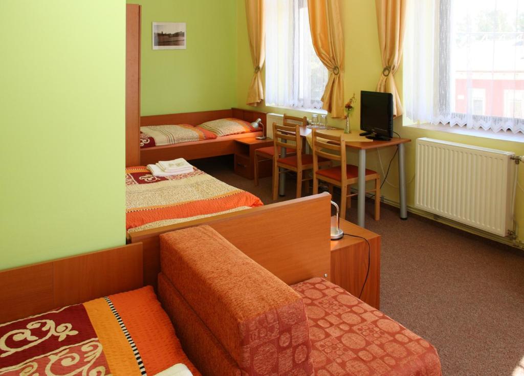 Hotel Penzion Česká Koruna Čáslav Habitación foto